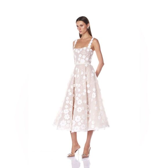 NWOT BRONX AND BANCO Mademoiselle Embroidered White Floral Midi Bridal Dress - Picture 3 of 15